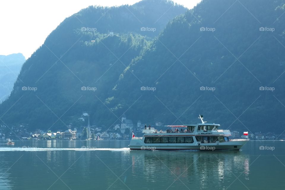 Ship at the Hallstätter lake