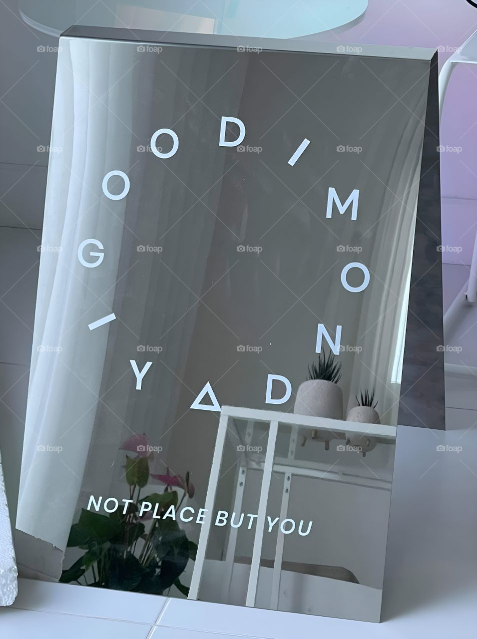 good monday mirror ,not place but you