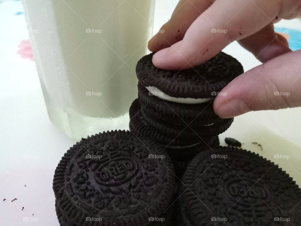 Oreos and milk