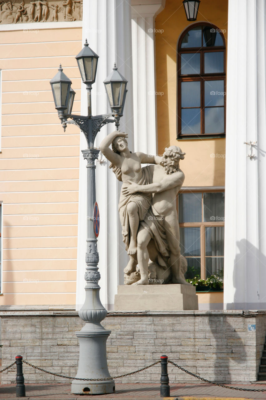 Sculpture and Building 