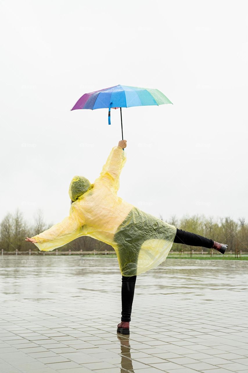 woman dancing