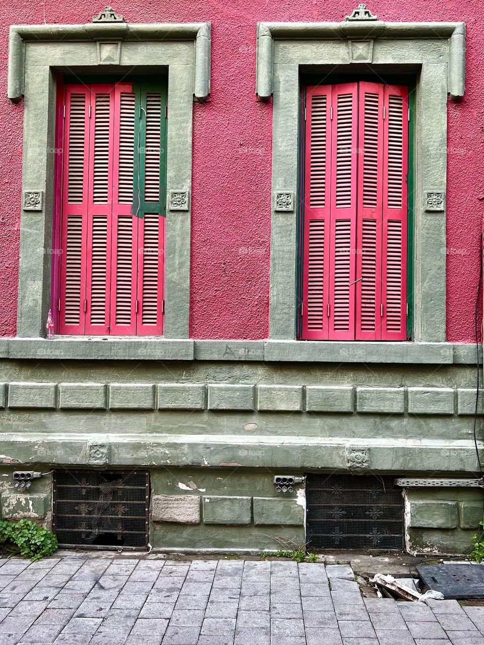 Window house rectangle pink 