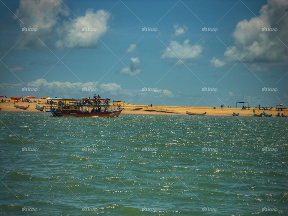 barcos no mar - boats in The Sea