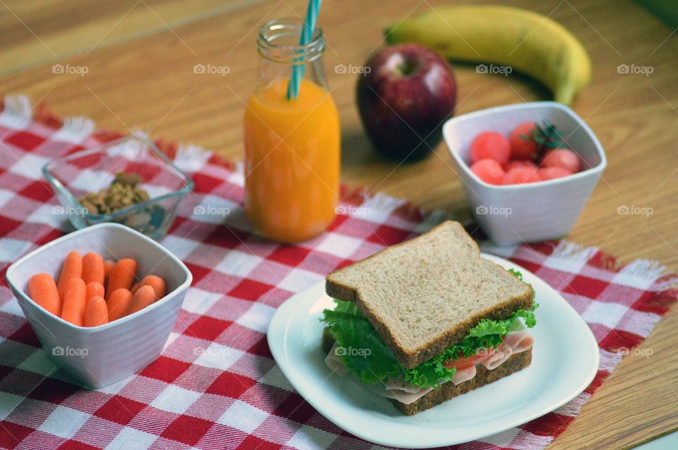 Lunchbox to your work and school