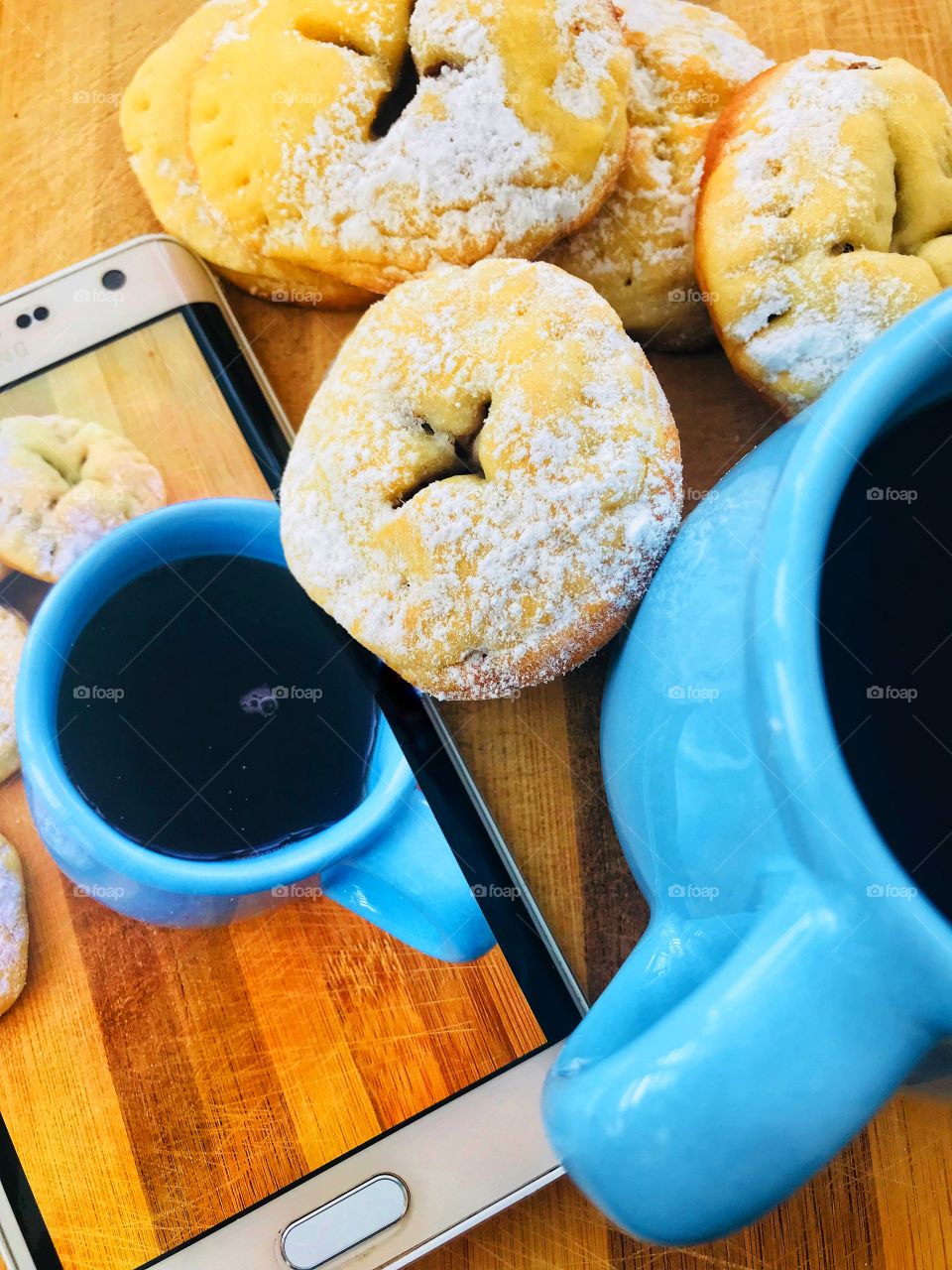 cookie pie and tea 