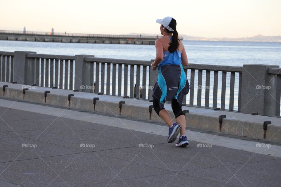 Runner by the ocean 