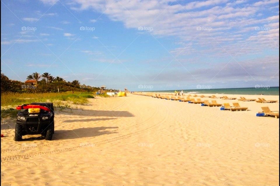 Jeep in sand