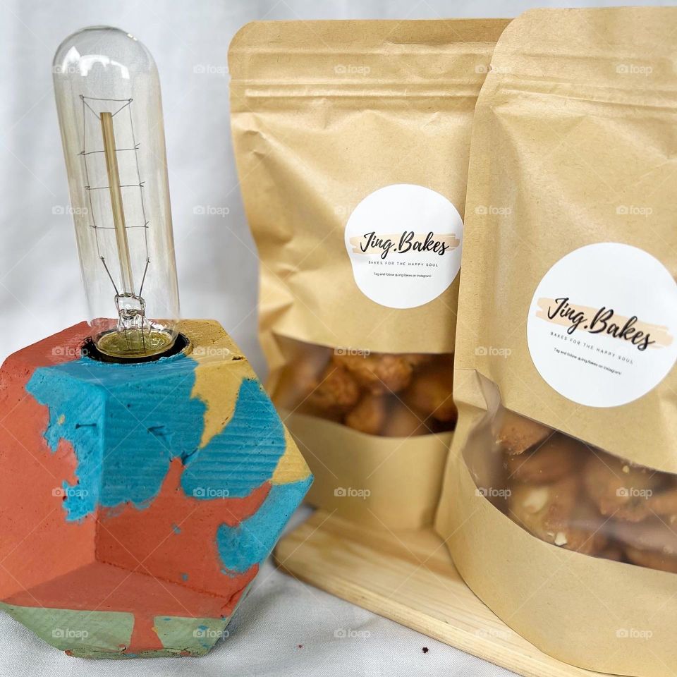 Homebaked chocolate chip cookies for foodie 