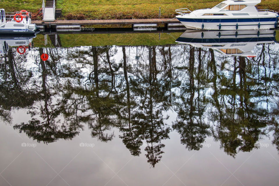 Boats on Loch Ness 