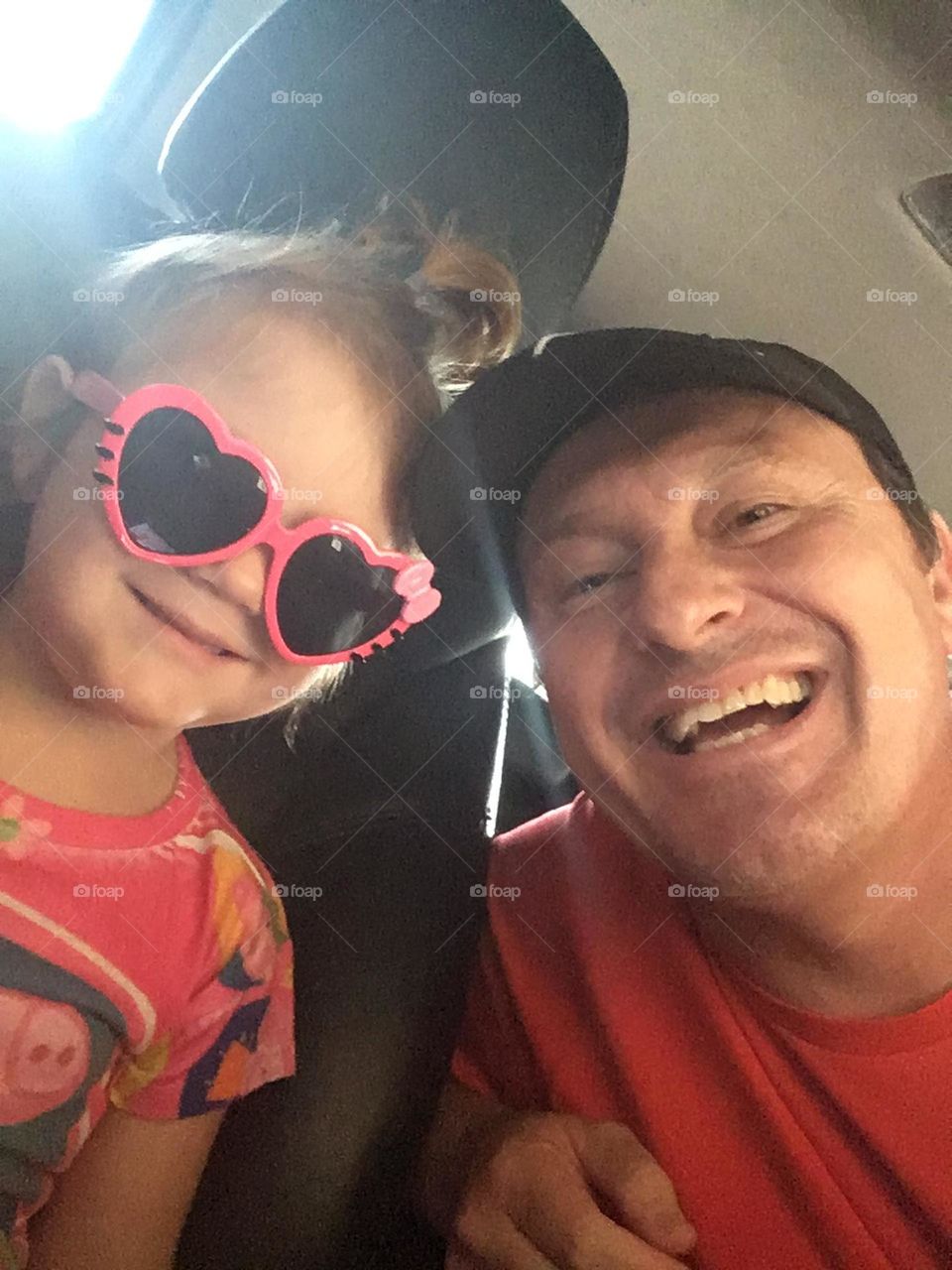 🇺🇸 My daughter Estela is my reason for living!  With your sweet smile, fatherhood is my meaning. / 🇧🇷 Minha filha Estela é a razão do meu viver! Com seu doce sorriso, a paternidade é o meu sentido.