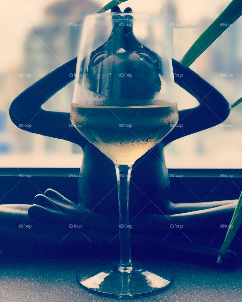 Yoga wine glass 