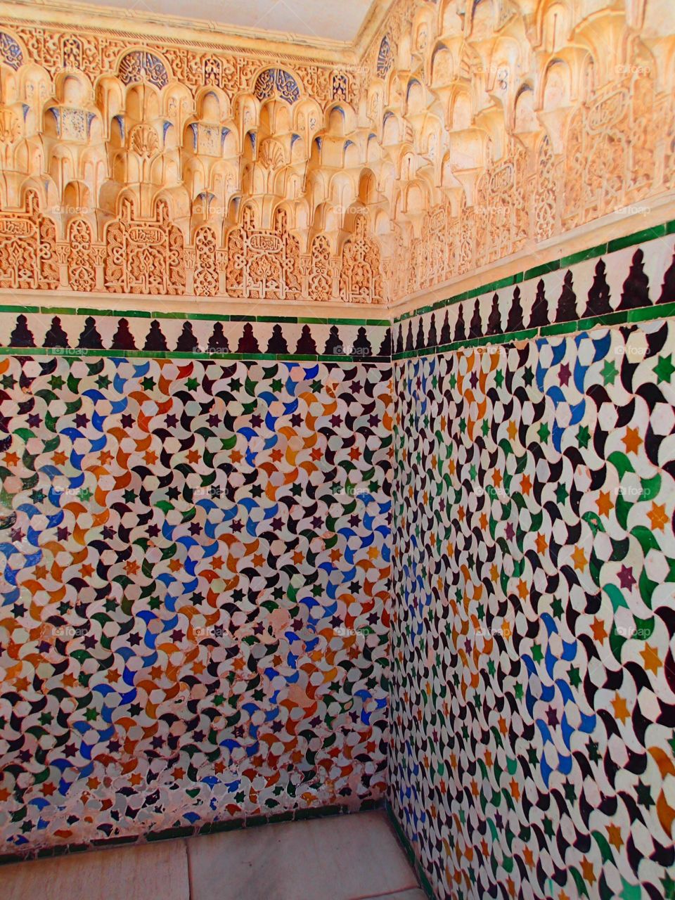 Mosaic wall symmetry 