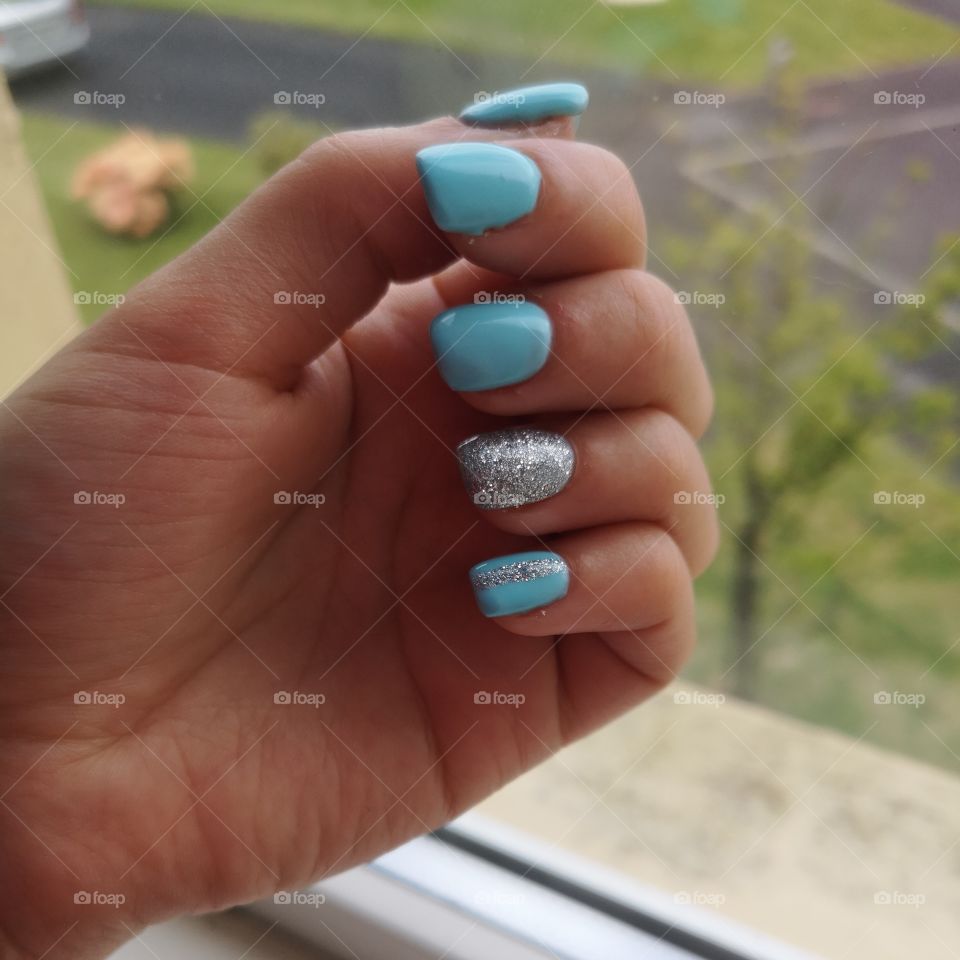 New nails. Spoil your yourself.