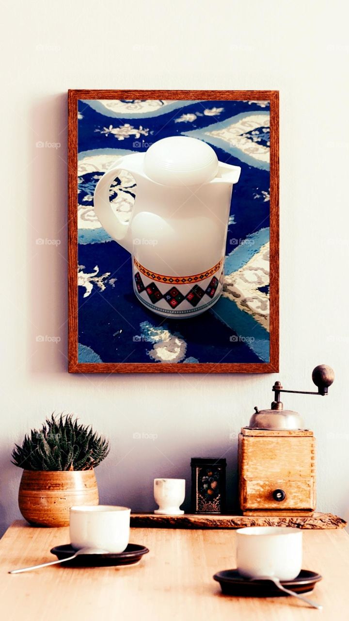 Glory be to God, the wonderful picture and its appearance are very beautiful. It is a tea refrigerator with sweet carpets