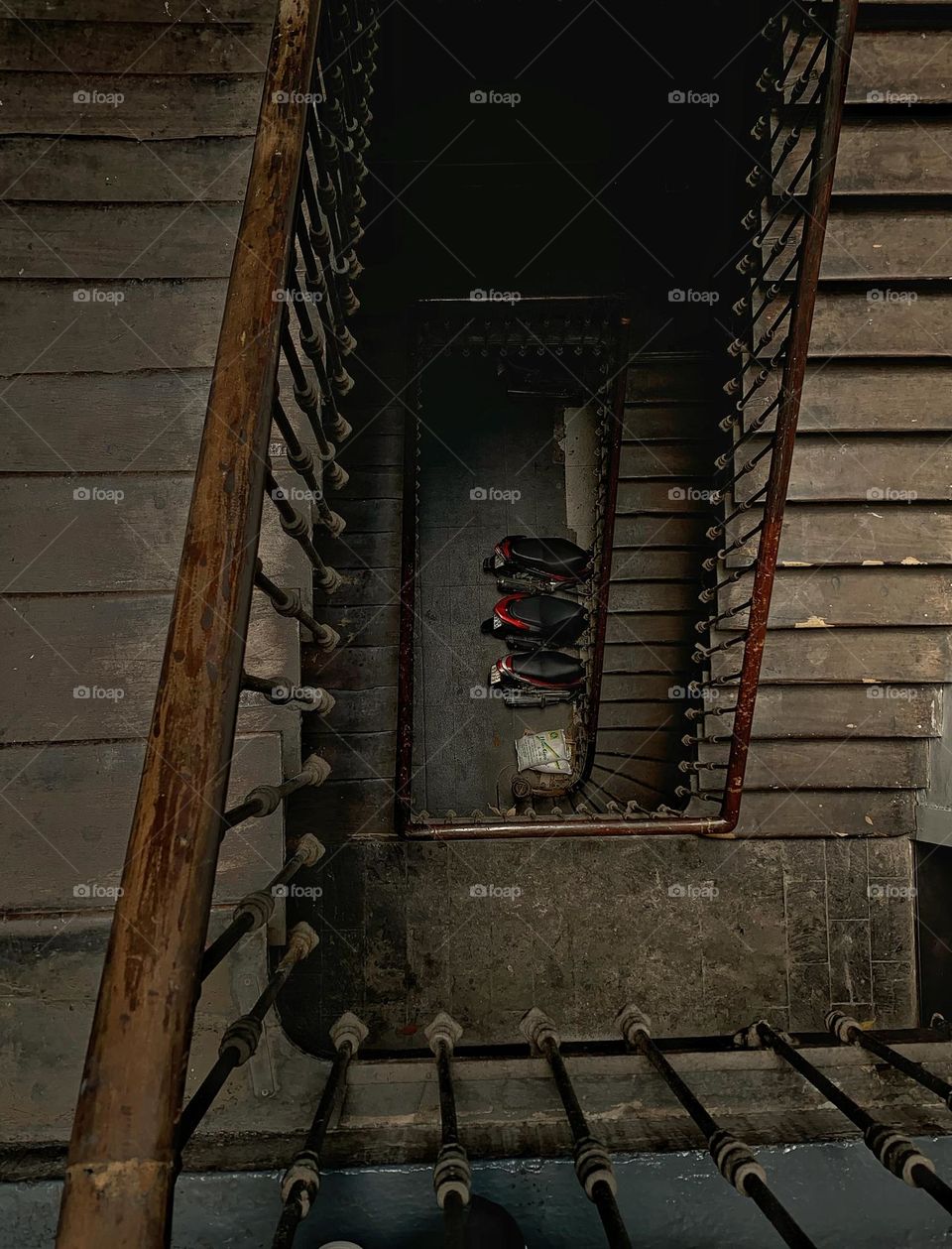 The feeling of wanting to kill yourself is not the same as giving up. A desire to commit suicide often represents a strong and intense need for another life.