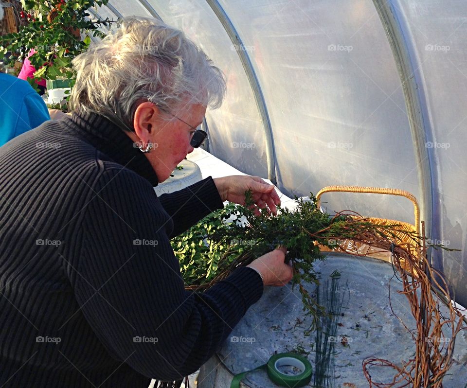 Making the perfect wreath