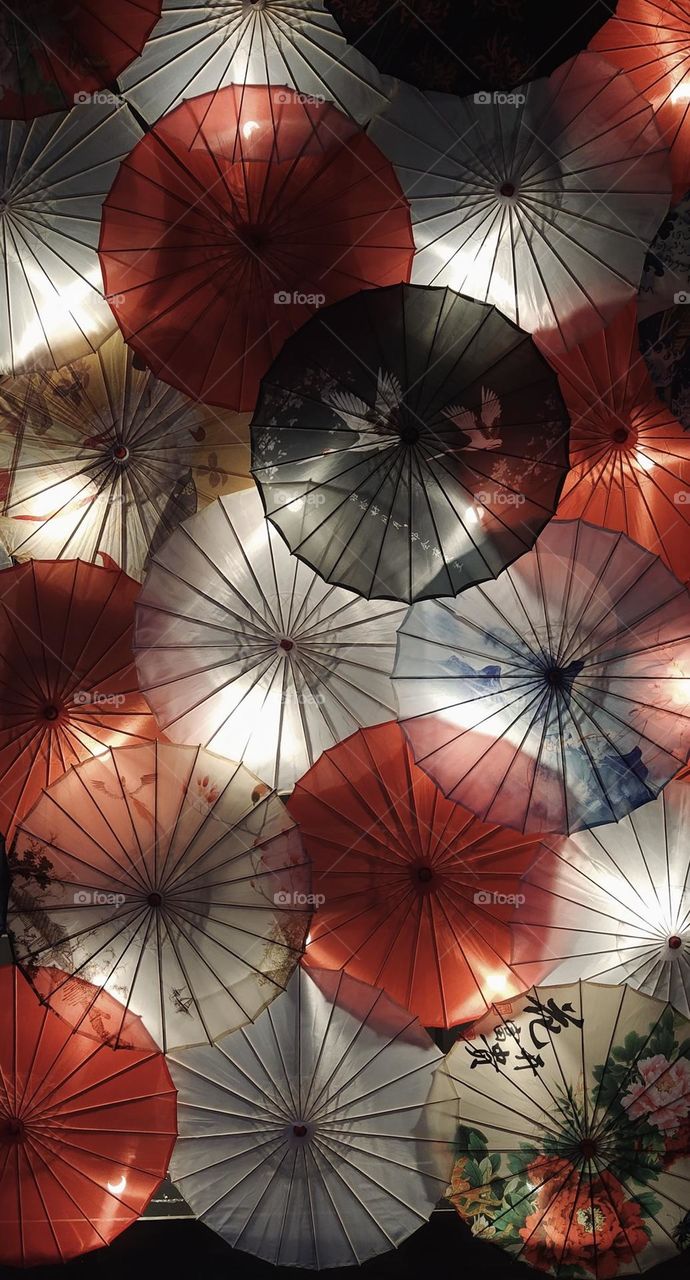 Umbrella wall