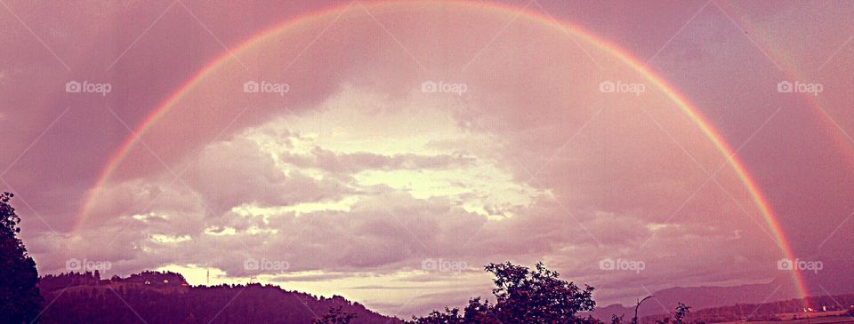 somewhere over the rainbow..