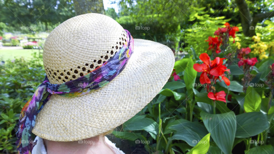 Woman. Straw hat