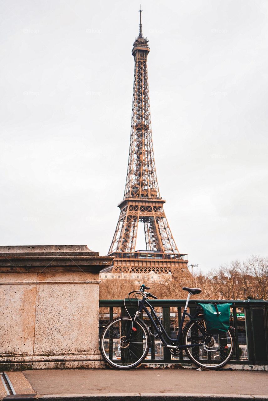 Bicycle and the Eiffel