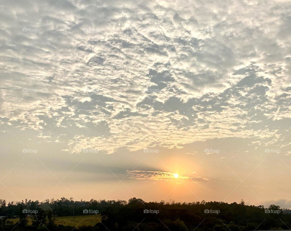 🌄🇺🇸 An extremely beautiful dawn in Jundiaí, interior of Brazil. Cheer the nature! / 🇧🇷 Um amanhecer extremamente bonito em Jundiaí, interior do Brasil. Viva a natureza! 