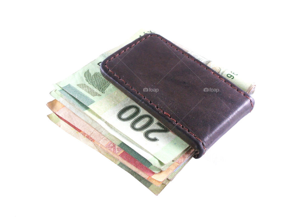 clip cash bank money by kbuntu