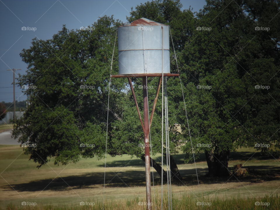 water tower. This is another labor day weekend picture.... 👣 🚶 🏃 🔥 💨
