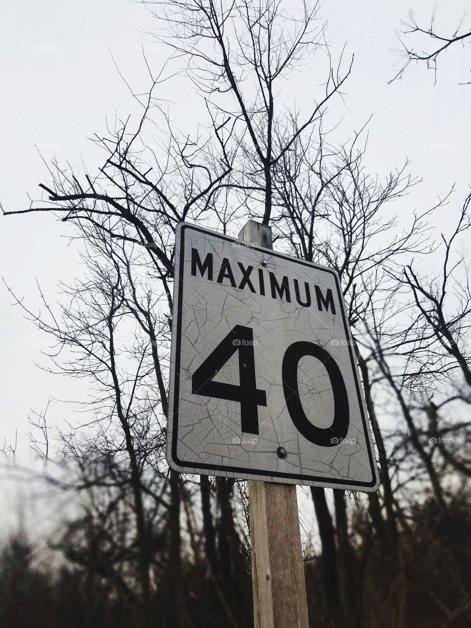 Maximum 40Km/h sign