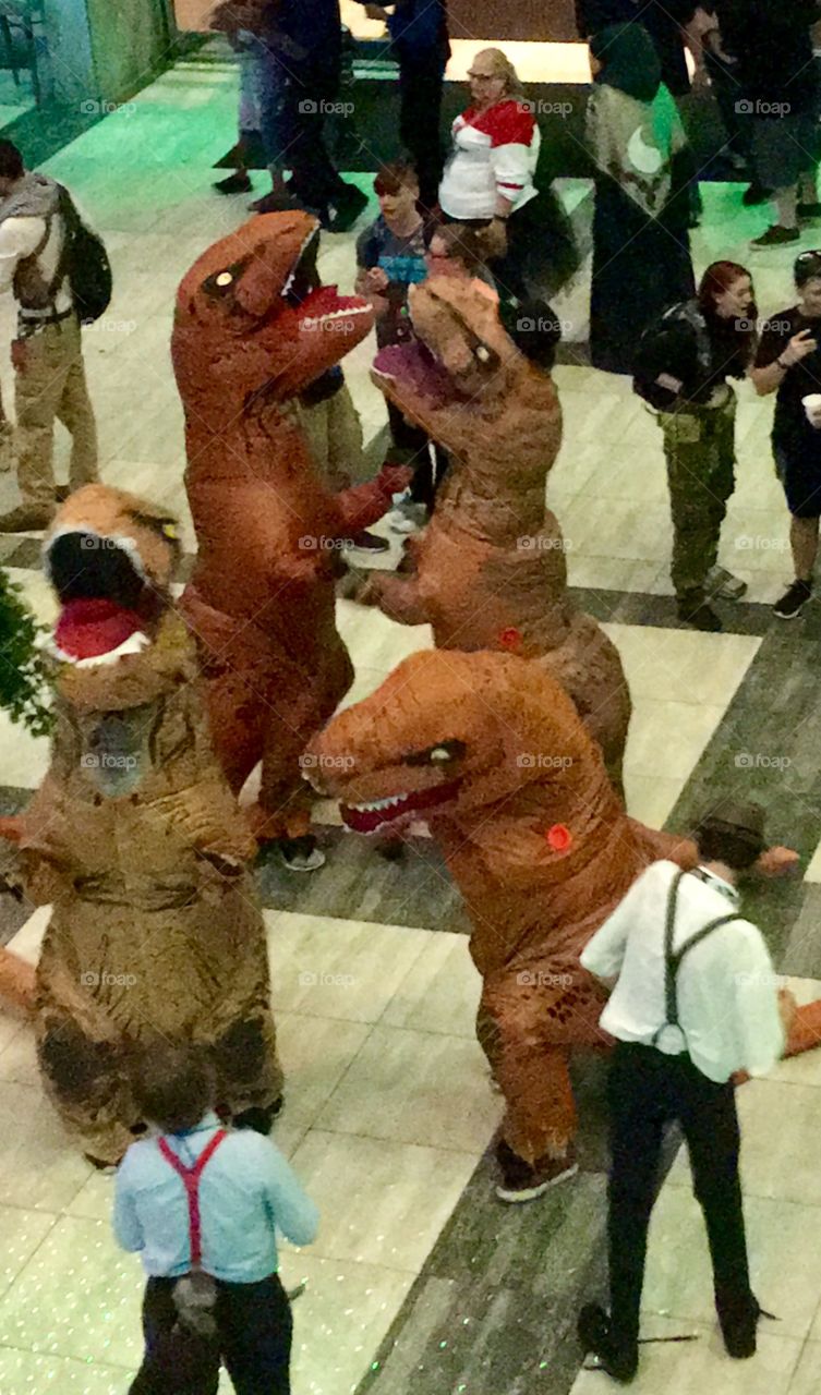 DragonCon Dino party