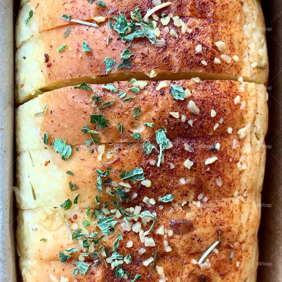 Garlic butter cheese bread loaf 