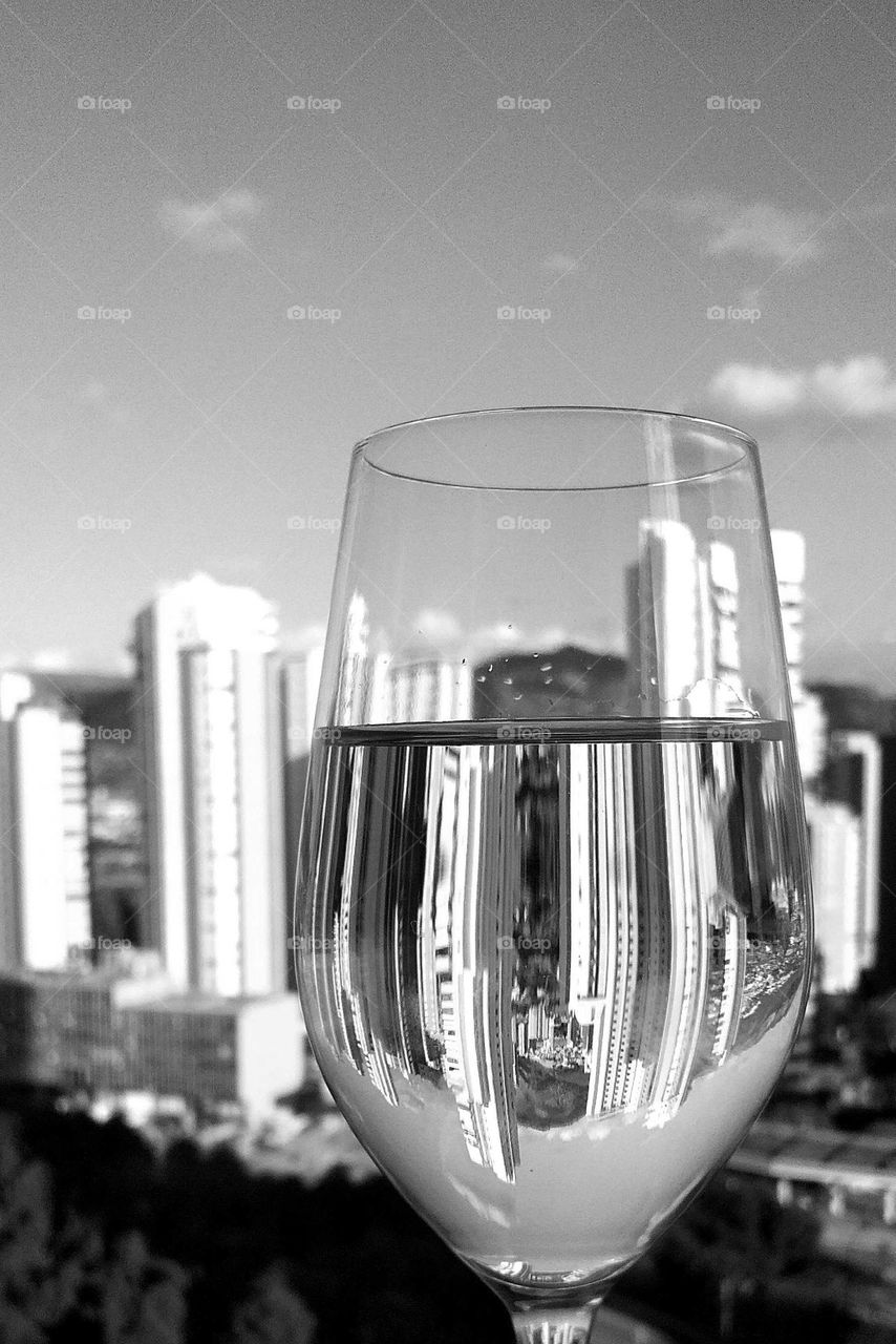 City#buildings#reflect#white&black