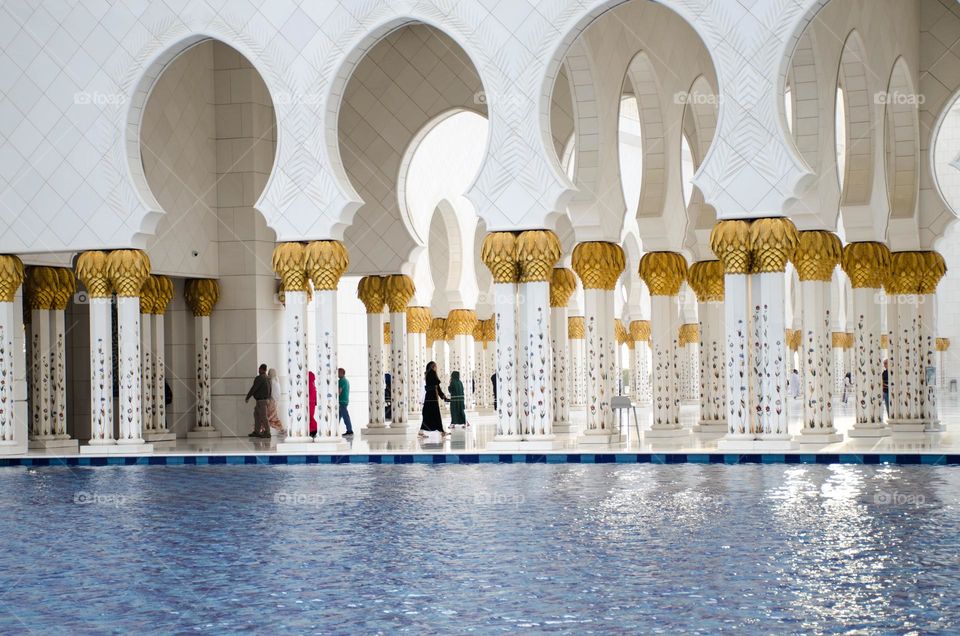 Architectural Marvels, The White Mosque Architecture, Dubai