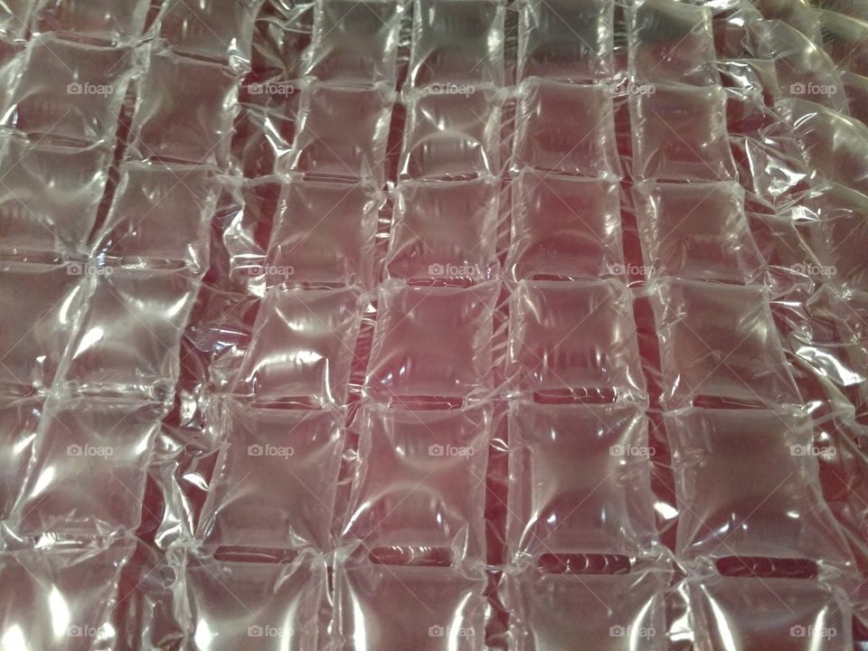 packing bubbles