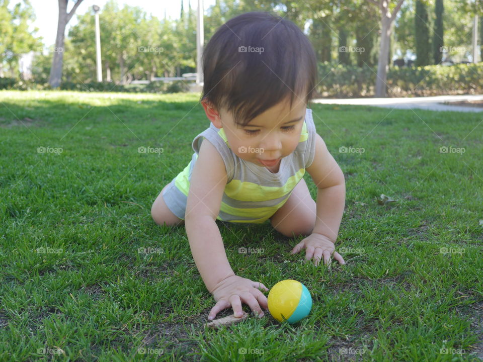 baby crawling