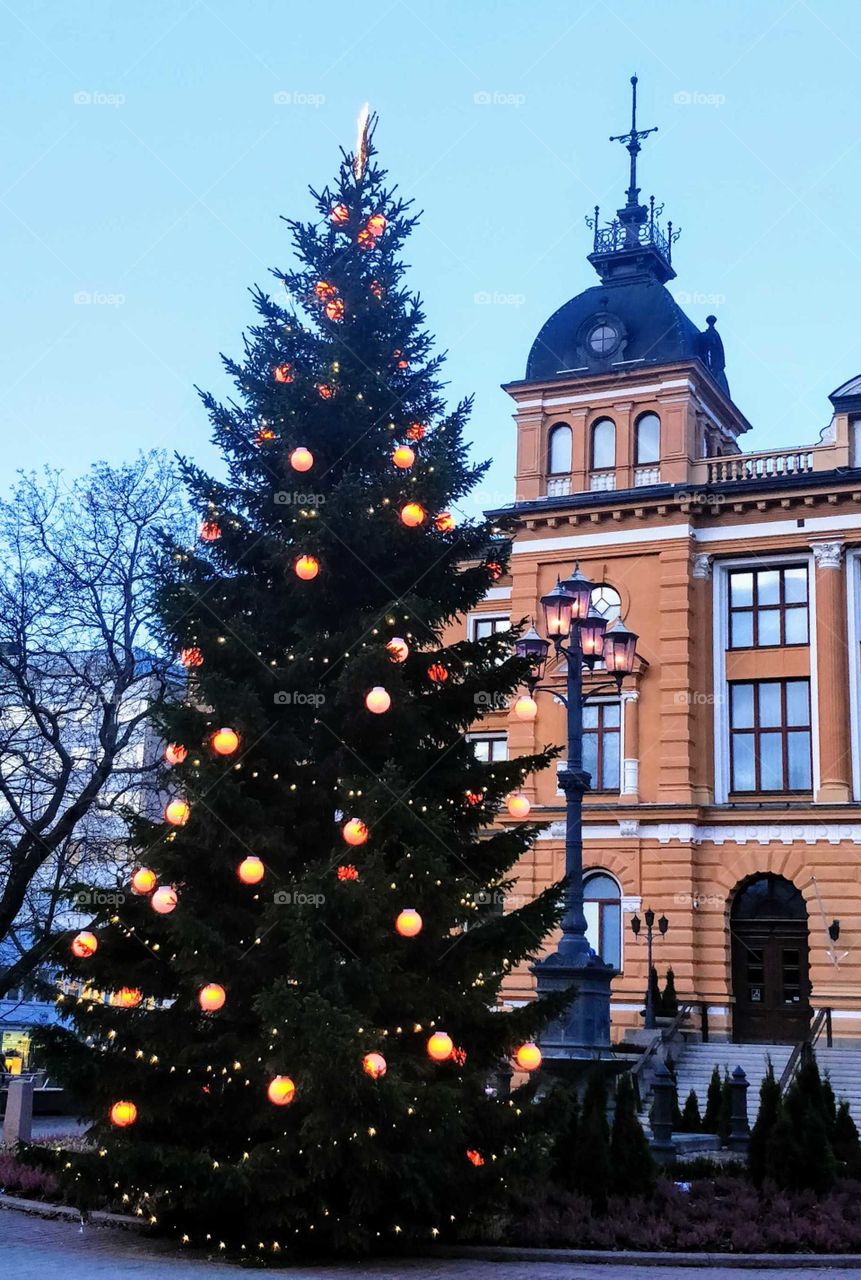 Christmas tree at Oulu townhall