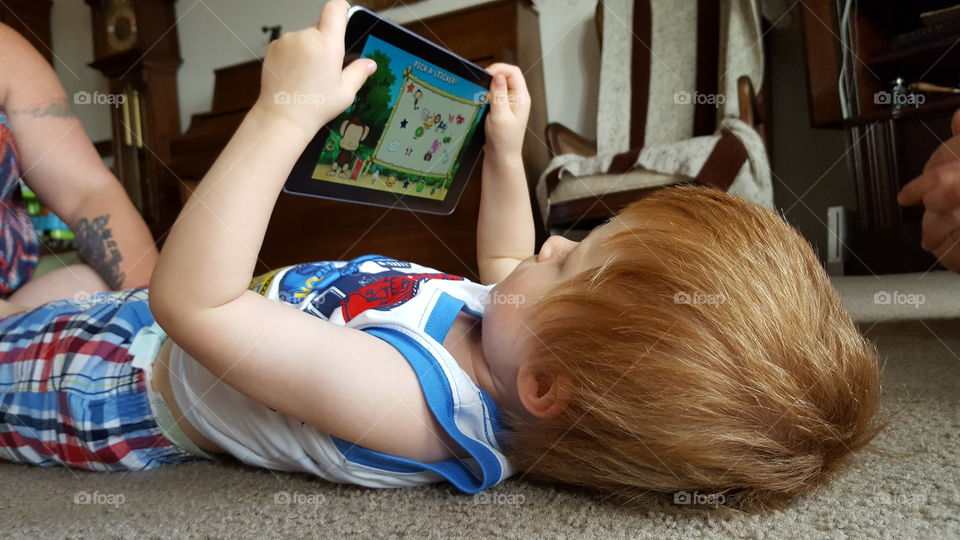 child using tablet