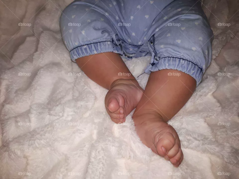 little baby legs