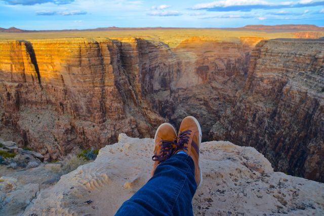 Hiking to the Canyon's Edge at Sunset