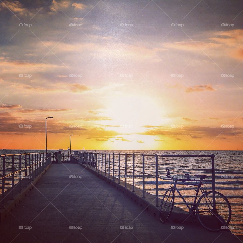 Lusterl. Sunset at St Kilda beach