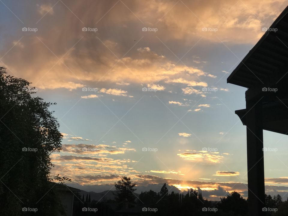 Gorgeous sun setting 