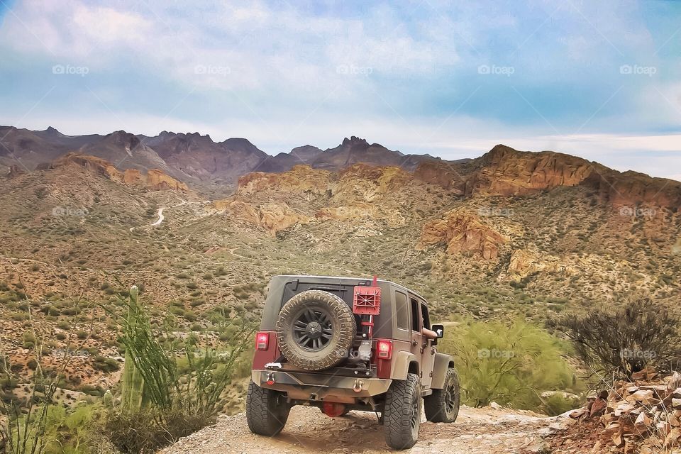 Jeep ride on Elvis Trail at Box Canyon in Arizona 