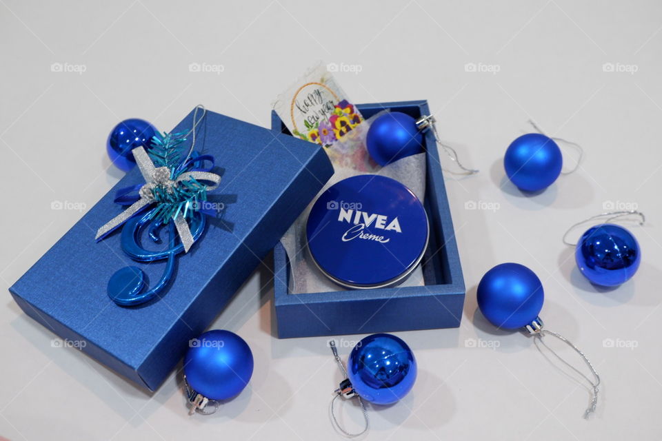 Happy Nivea blue5