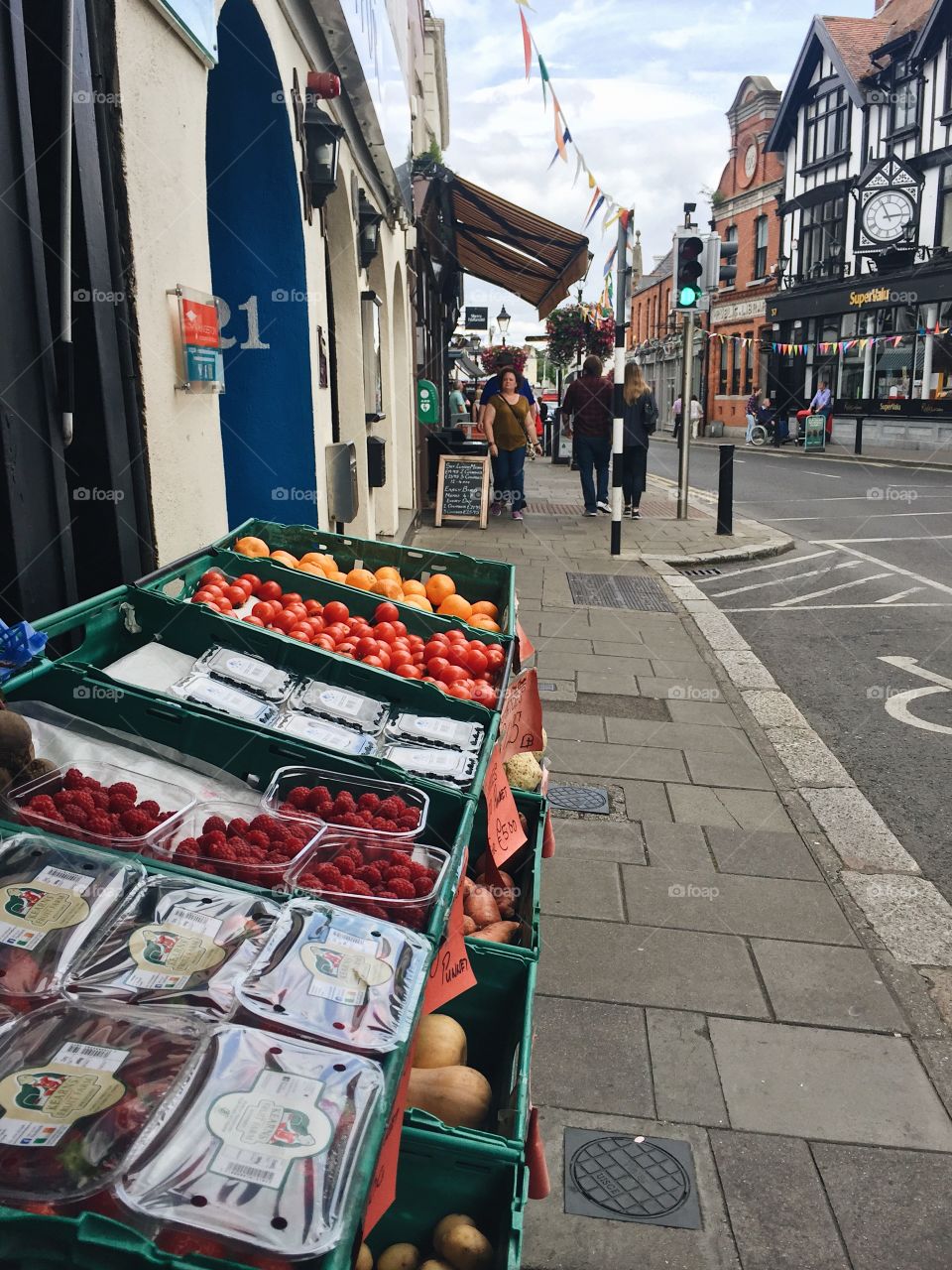 Fresh Sunday market on the streets of Dublin