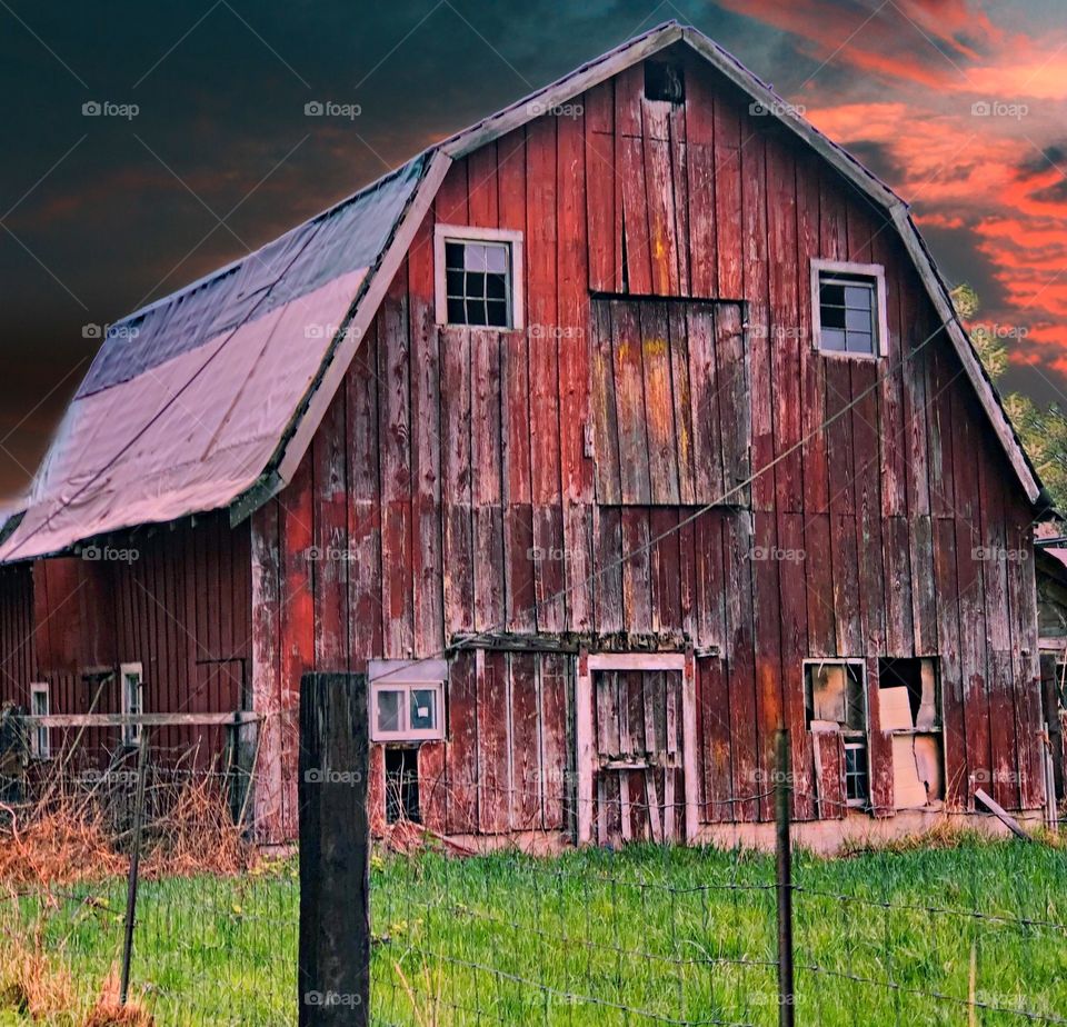 Foap Mission Local Treasures! Washington State’s Vintage and Rustic Barns