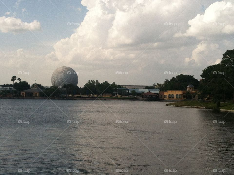 Epcot. Walking around Epcot 