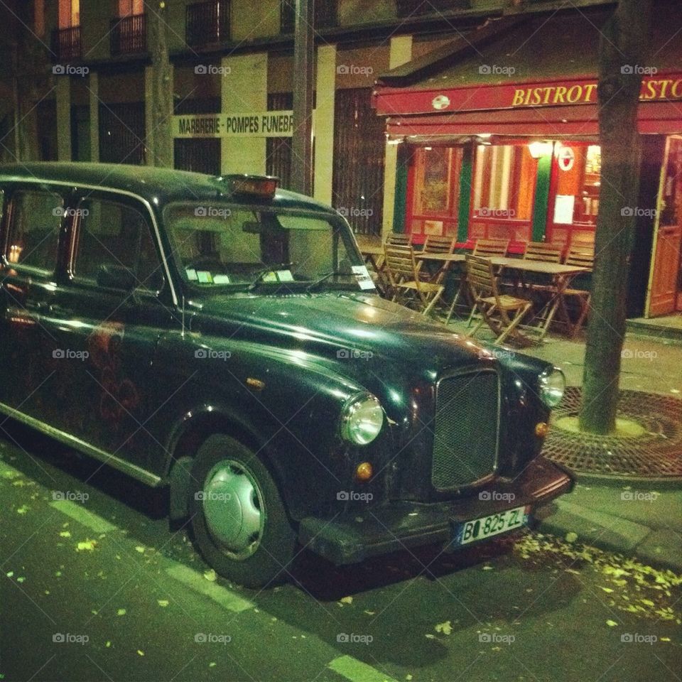 Black cab in Paris