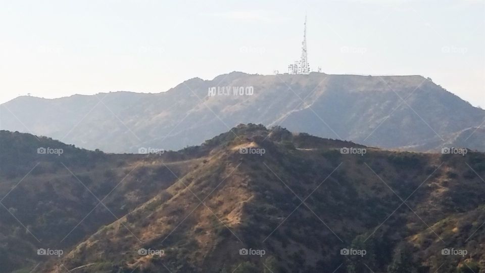 Hollywood sign view from the Griffith observatory park