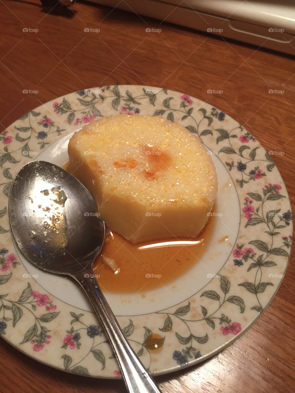That's my flan . Eating flan I made 