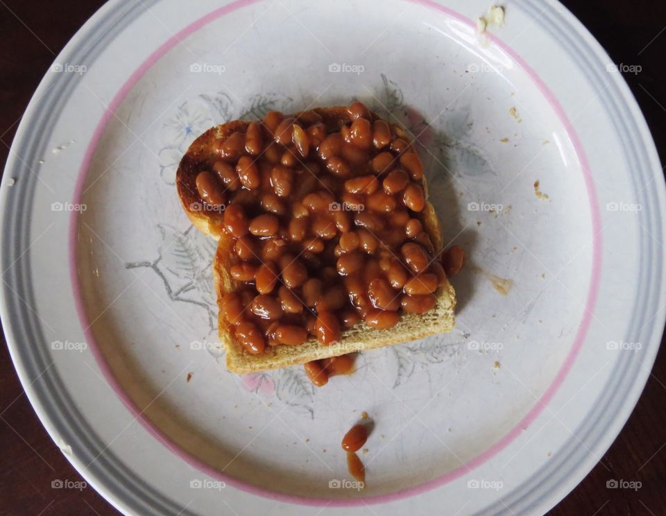 Had toast with beans for breakfast yesterday
