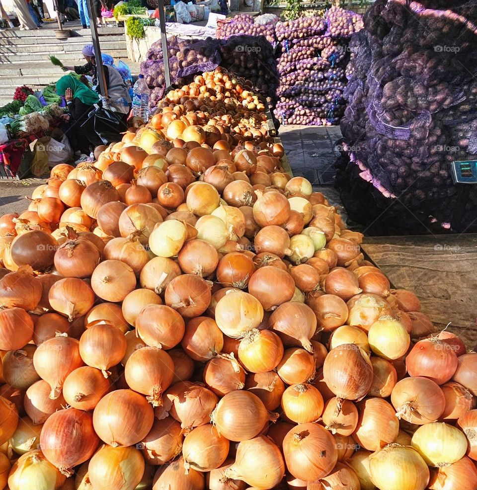 Onions on the market of Tachkent